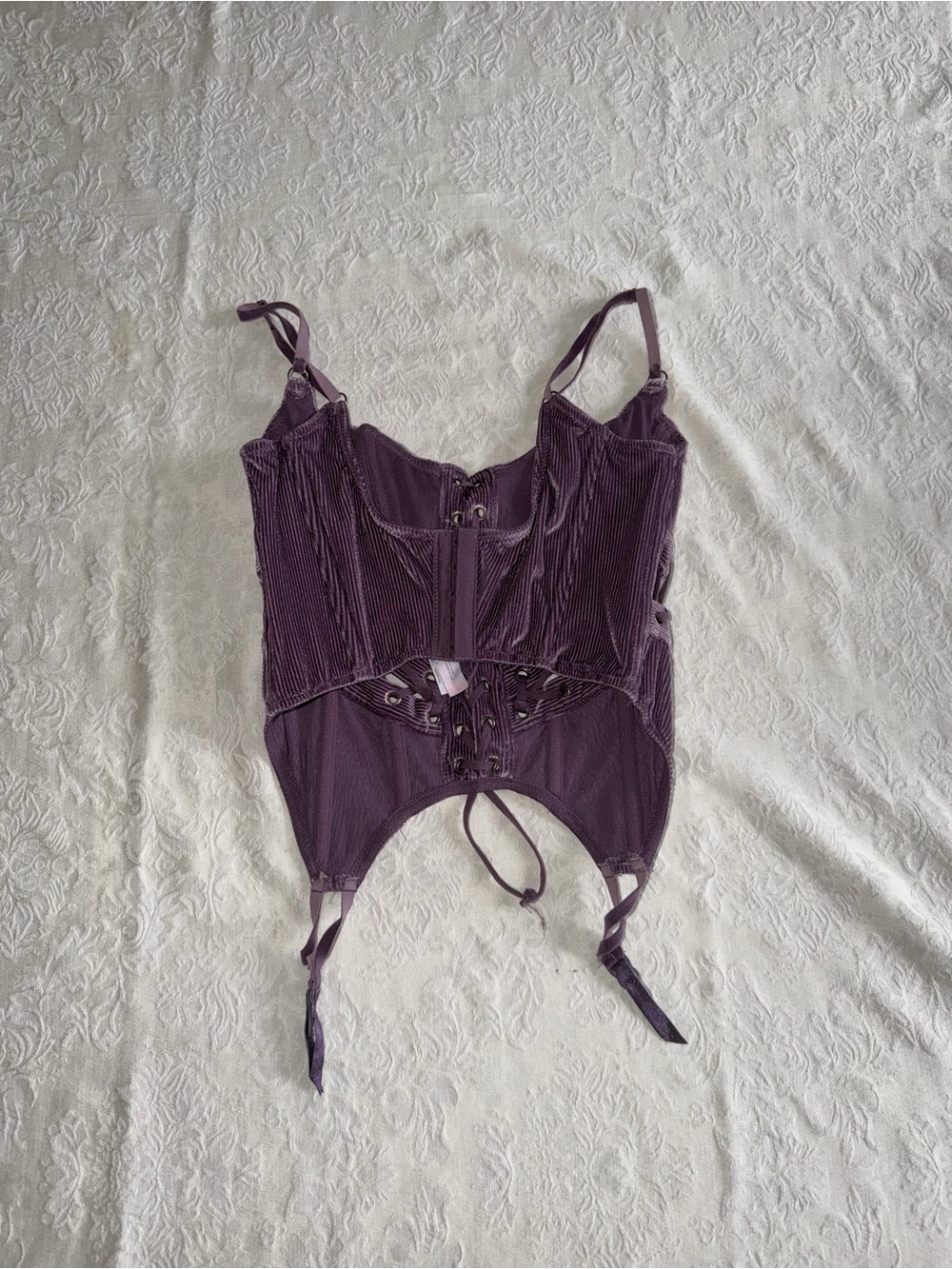 UO Corset Lavender Velvet Lace-Up Camisole - Picture 5 of 8